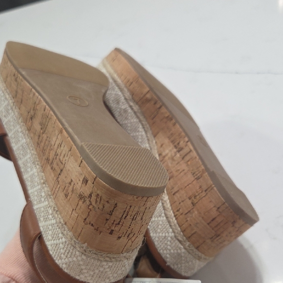 Universal Thread Brown Wedge Sandals Sz 7 New With Tag - Picture 8 of 9